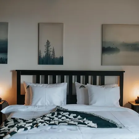 Fantanele Lodge *